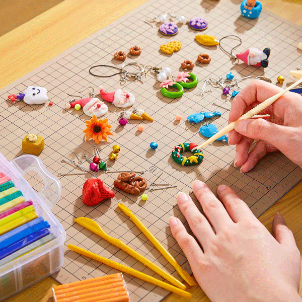 樹脂粘土アクセサリー制作